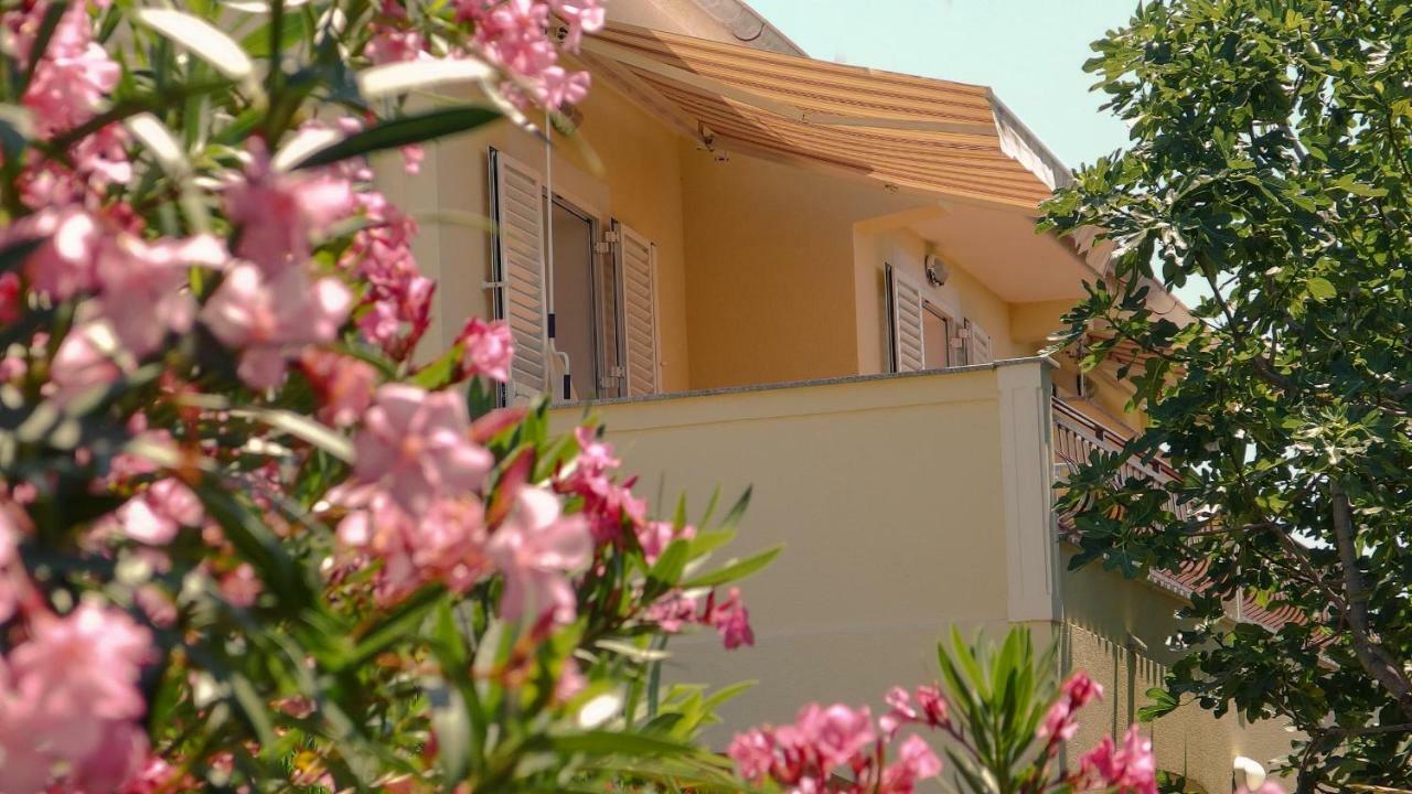 ראב Adria Arba Apartments מראה חיצוני תמונה