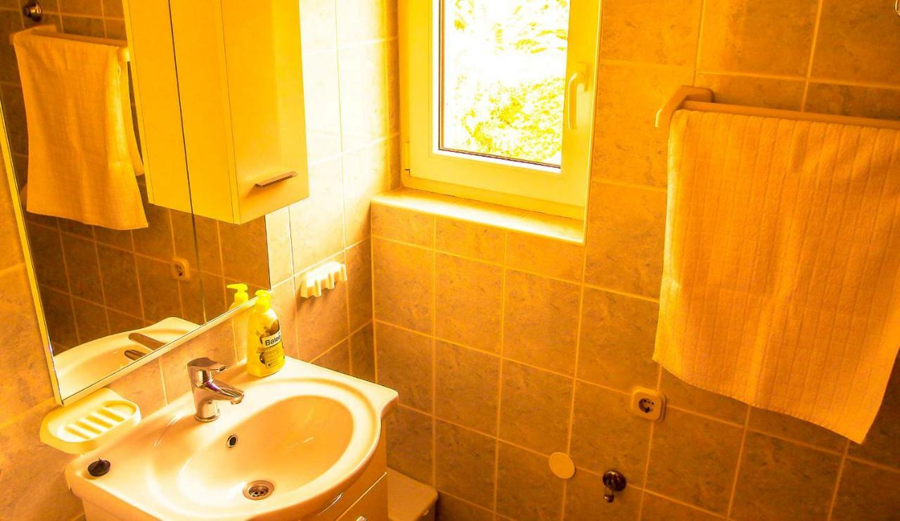 ראב Adria Arba Apartments מראה חיצוני תמונה